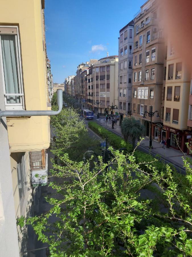La parada de Conde Aranda 104 Zaragoza Exterior foto