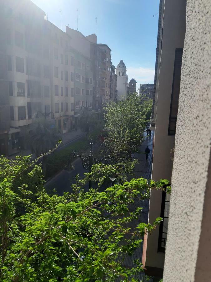 La parada de Conde Aranda 104 Zaragoza Exterior foto